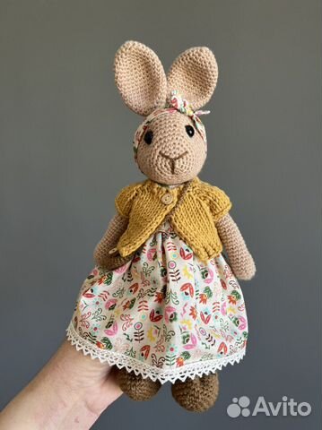 Вязаный зайка. Игрушка ручной работы