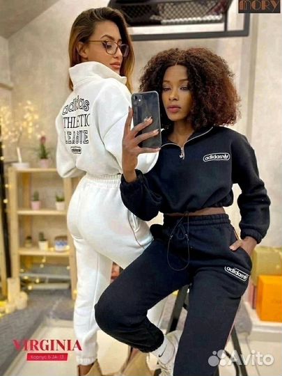 Спортивный костюм женский