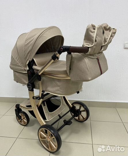 Продам коляску 3 в 1