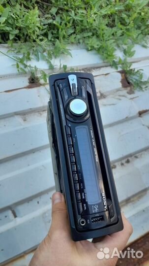 Магнитола Sony