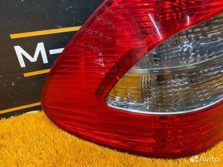 Фонарь задний левый Mercedes-Benz E-Class W211