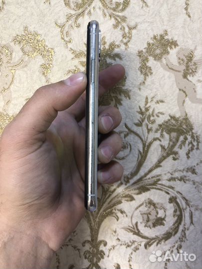 iPhone X, 64 ГБ