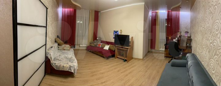 2-к. квартира, 66 м², 3/6 эт.