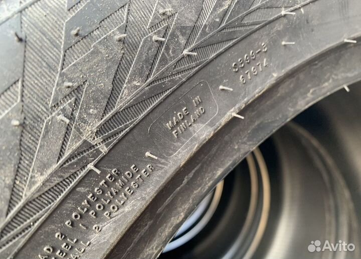 Nokian Tyres Hakkapeliitta 10p SUV 285/45 R22