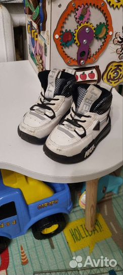 Ботинки для мальчика 22 размер