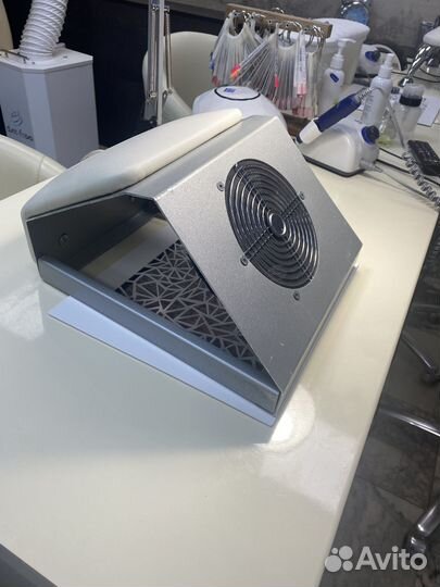 Пылесос для маникюра 65 Вт