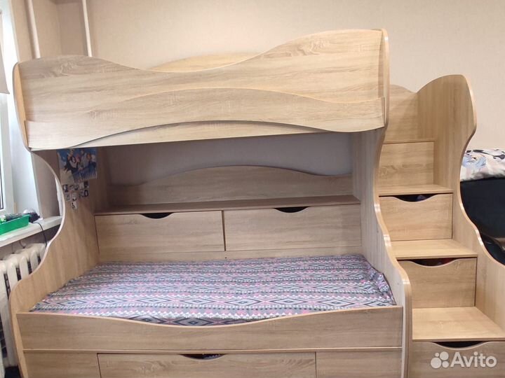 Двухъярусная кровать бу с матрасами