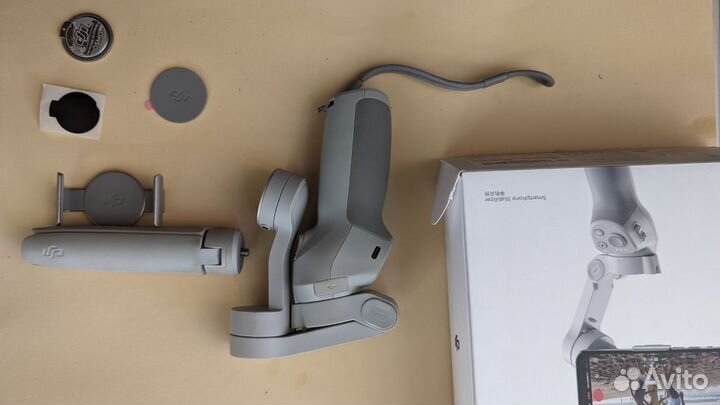 Стабилизатор Dji osmo mobile 4