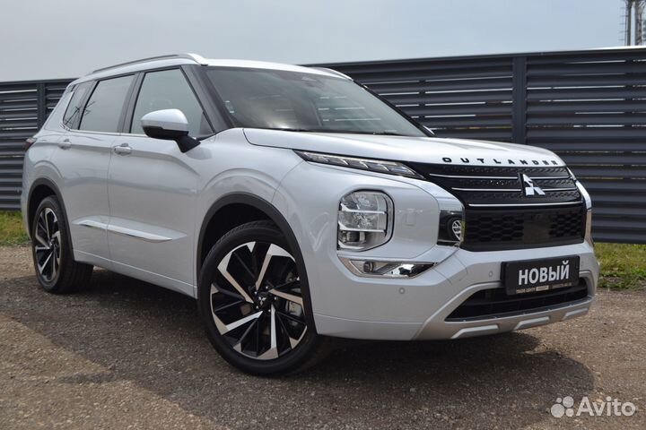 Mitsubishi Outlander, 2023