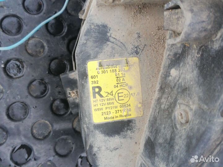 Фара правая Нива Шевроле