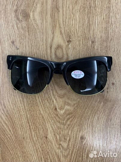 Очки солнцезащитные