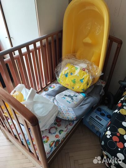 Детская кровать Baby Italia + принадлежности