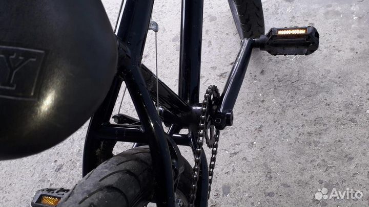 Велосипед BMX чёрный