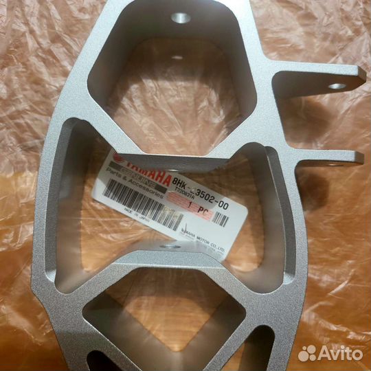 Кулак поворотный снегоходов Yamaha Nitro