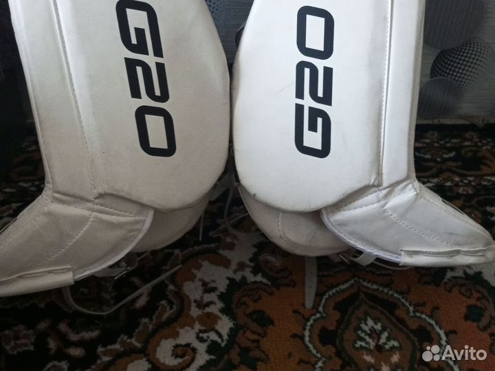 Щитки хоккейного вратаря 33+1 новые