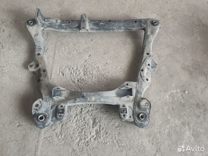 Подрамник toyota camry v50 55 оригинальный