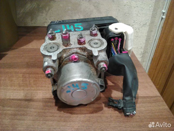 Блок ABS на Toyota Allion кузов AZT240