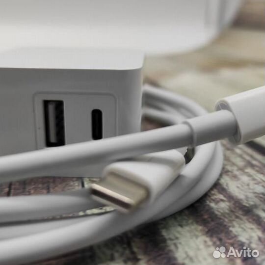 Зарядное устройство Type-С и USB 30W 5-20V