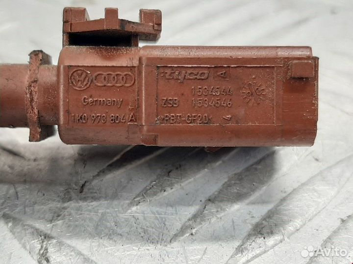 Датчик коленвала Audi A6 4F/C6 2007 06E906265N