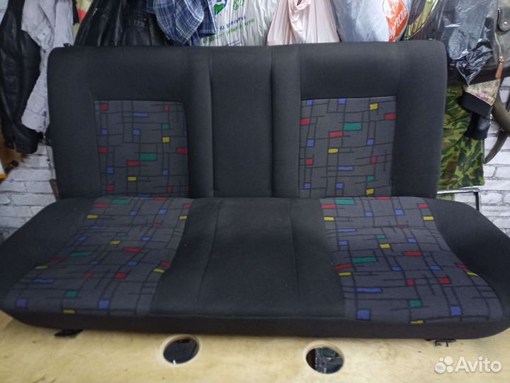 Сиденья задние Golf 3