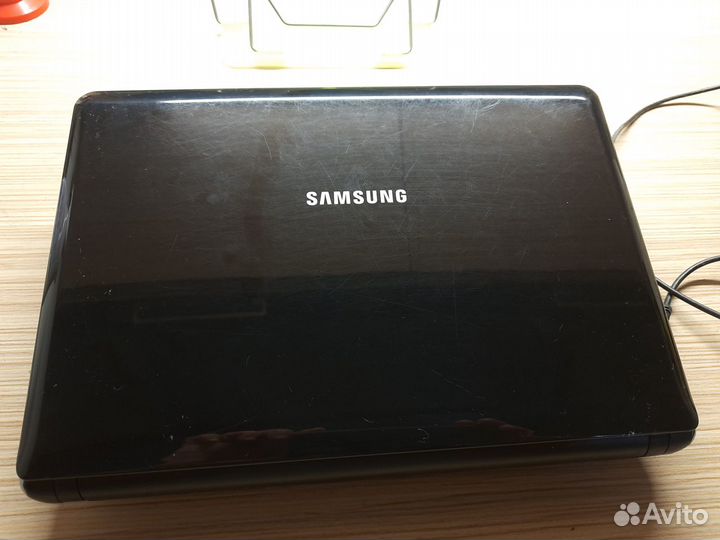 Нетбук Samsung NP-N140