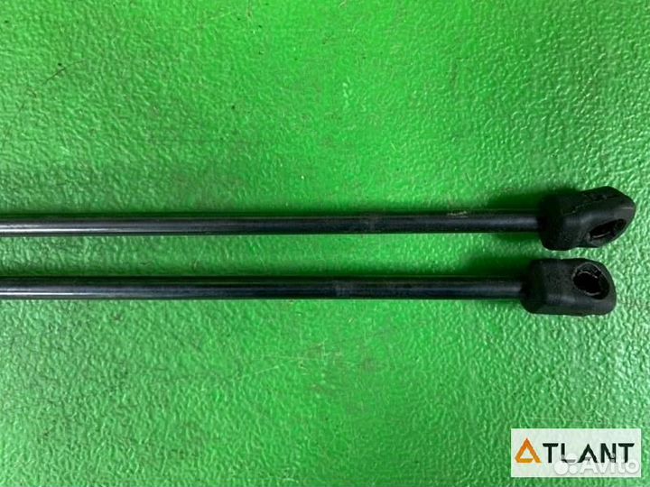 Амортизатор задней двери задний daihatsu tanto