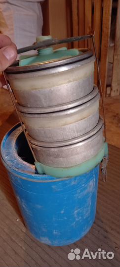 Термос для еды с контейнерами и термос для воды