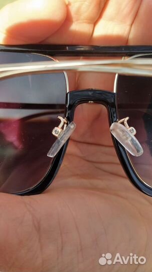 Солнцезащитные очки