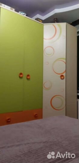 Угловой шкаф