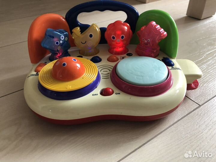 Развивающие игрушки