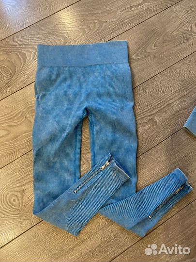 Спортивный костюм женский