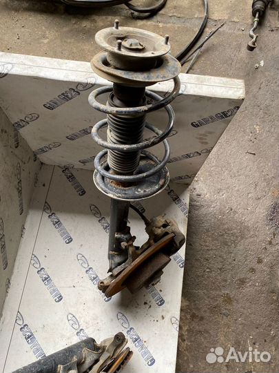 Передние стойки bmw е36