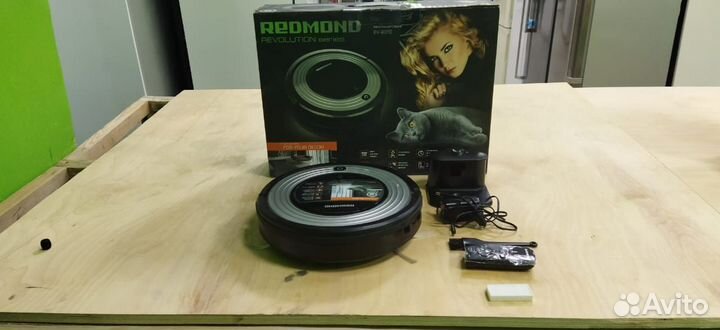 Робот-пылесос redmond RV-R310