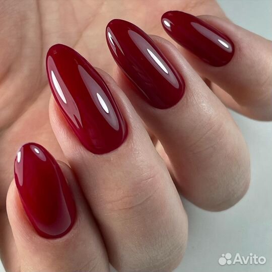 Маникюр педикюр