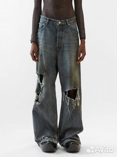 Balenciaga Distressed Jeans Type