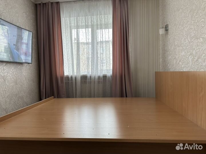 Кровать двухспальная 180 200