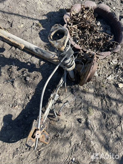 Балка в сборе Nissan Almera n16