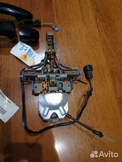 Кронштейн ручки двери volvo s80