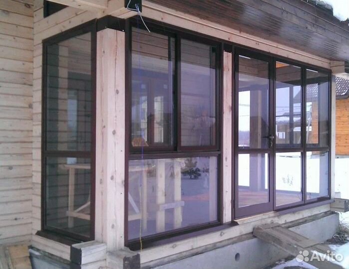 Алюминиевое остекление дома коттеджа веранды