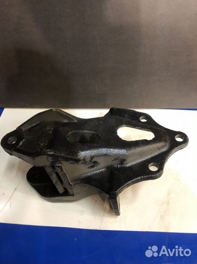 Кронштейн передней рессоры урал 4320-2902442 новые