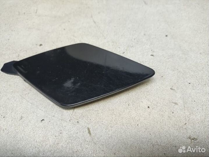 Заглушка буксировочного крюка передняя Volvo Xc60