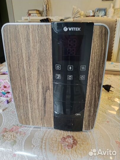 Увлажнитель воздуха Vitek VT-1768 BK