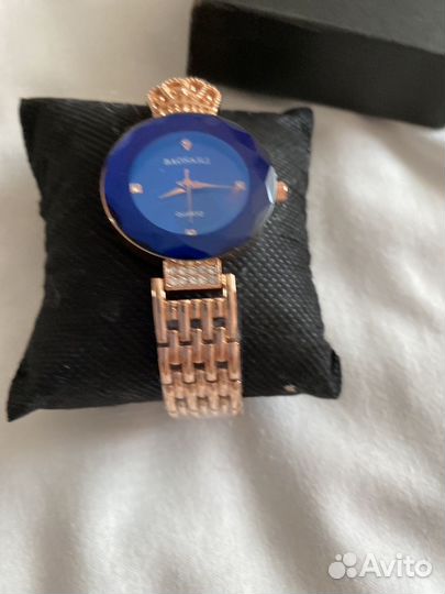 Часы наручные женские