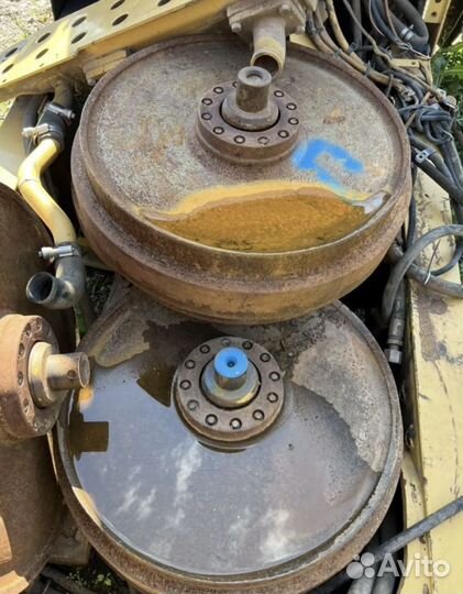 Ленивец (направляющее колесо ) CAT D6R / D7R
