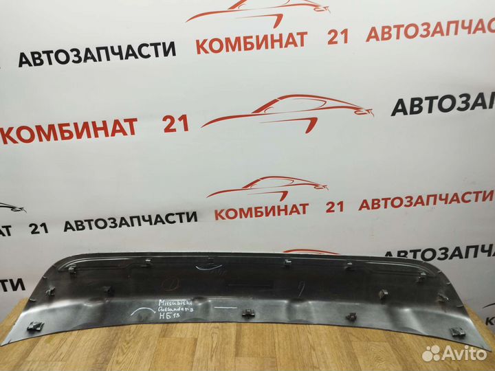 Накладка заднего бампера Mitsubishi Outlander 3