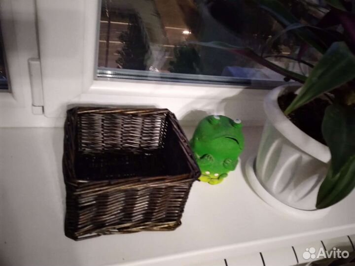 Корзинка плетеная, формы для кексов