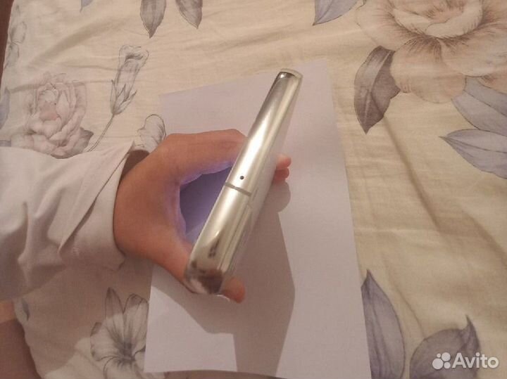 Samsung Galaxy S22, 8/256 ГБ