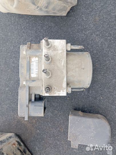 Блок ABS Peugeot 308