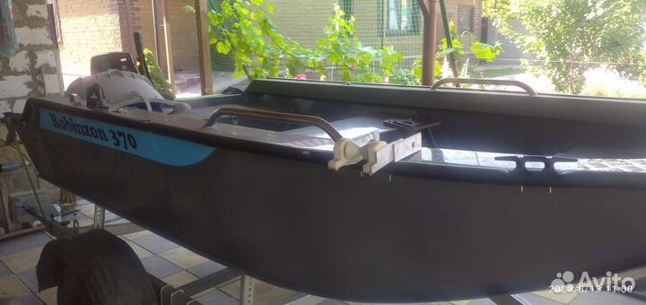 Моторная лодка из пнд