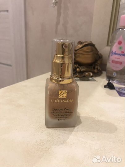 Тональный крем estee lauder с дозатором